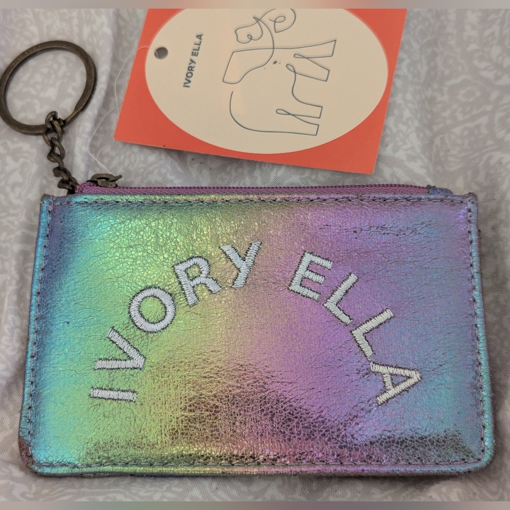NWT Ivory Ella Metallic Iridescent Card Holder with keychain attachment